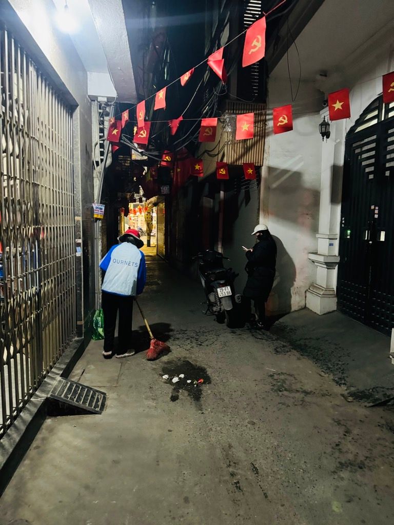 Bán nhà Trường Chinh - diện tích 60.9m2 9 tầng - ô tô tránh - giá 23,5 tỷ