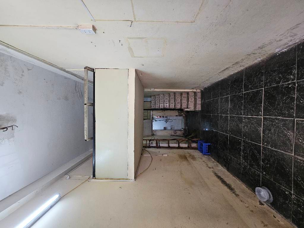 Bán nhà Lĩnh Nam - diện tích 18m2 3 tầng - NGÕ PHÂN LÔ Ô TÔ VỈA HÈ - giá 5,2 tỷ