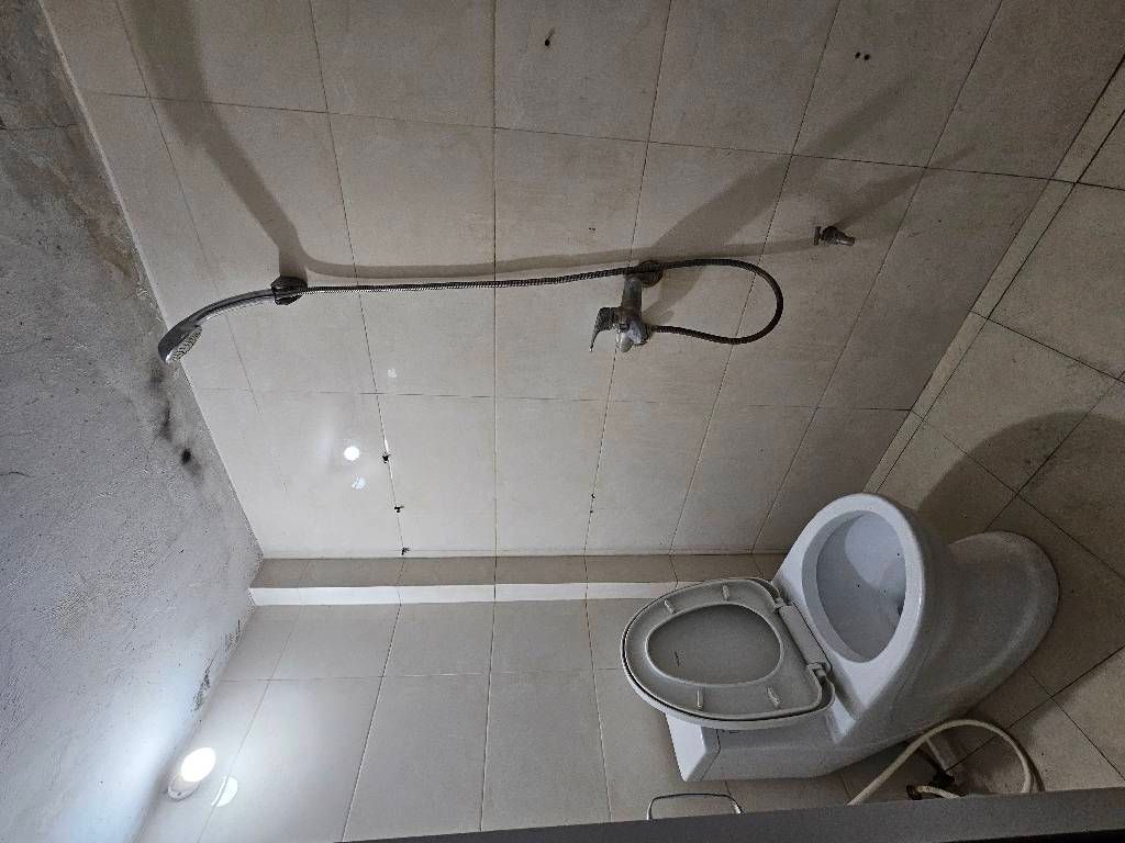 Bán nhà Lĩnh Nam - diện tích 18m2 3 tầng - NGÕ PHÂN LÔ Ô TÔ VỈA HÈ - giá 5,2 tỷ