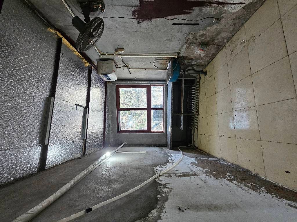 Bán nhà Lĩnh Nam - diện tích 18m2 3 tầng - NGÕ PHÂN LÔ Ô TÔ VỈA HÈ - giá 5,2 tỷ