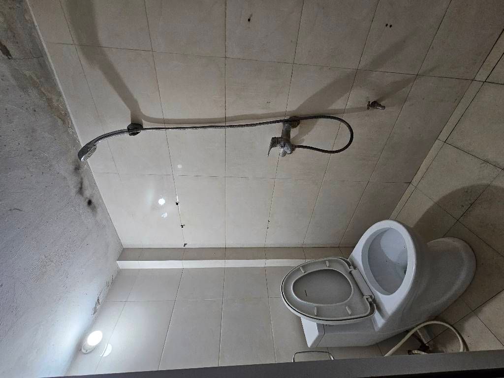 Bán nhà Lĩnh Nam - diện tích 18m2 3 tầng - NGÕ PHÂN LÔ Ô TÔ VỈA HÈ - giá 5,2 tỷ