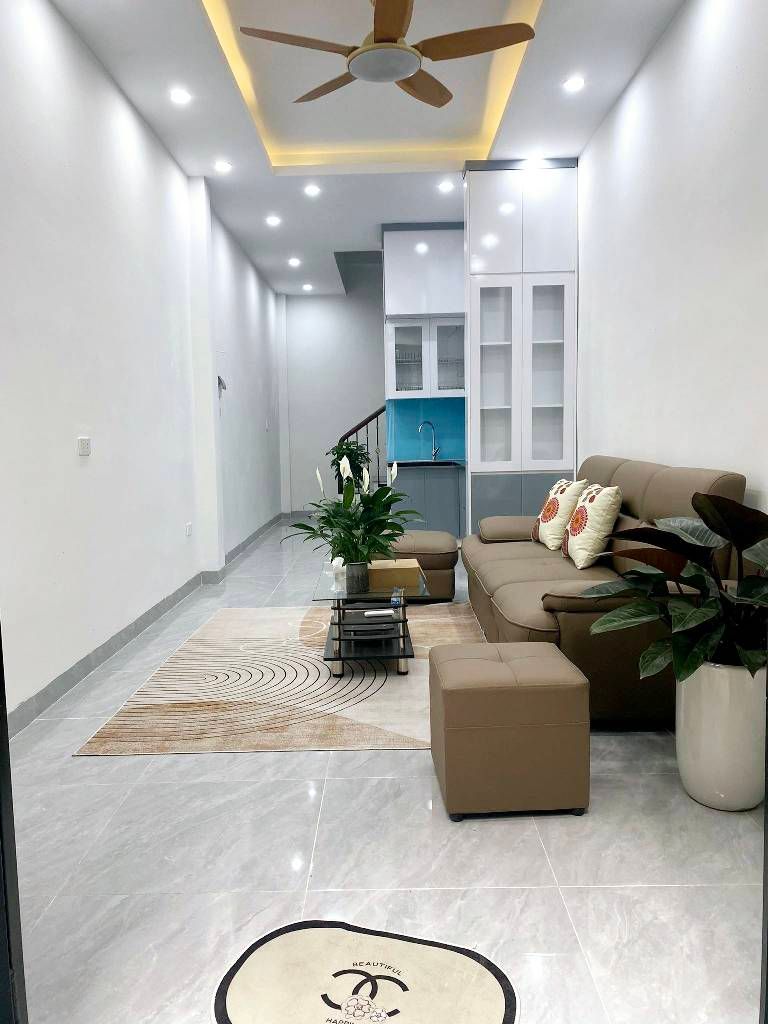 Bán nhà Võ Thị Sáu - diện tích 33m2 4 tầng - Nhà đẹp hiếm có - giá 9 tỷ