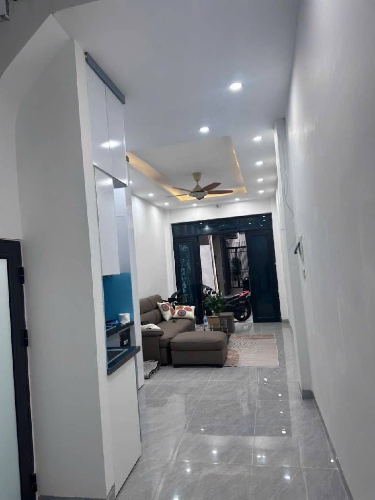 Bán nhà Võ Thị Sáu - diện tích 33m2 4 tầng - Nhà đẹp hiếm có - giá 9 tỷ