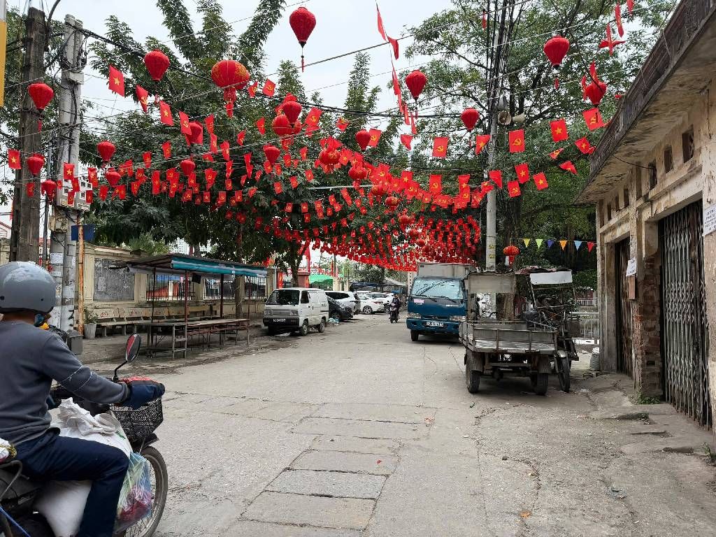 Bán nhà Hoàng Liệt - diện tích 105m2 2 tầng - Ô tô tránh - giá 20,5 tỷ