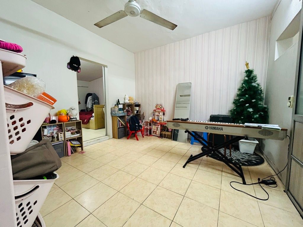 Bán nhà Bạch Mai - diện tích 34m2 1 tầng - Căn góc - giá 4,35 tỷ