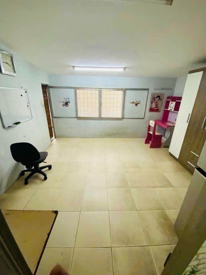 Bán nhà Bạch Mai - diện tích 34m2 1 tầng - Căn góc - giá 4,35 tỷ