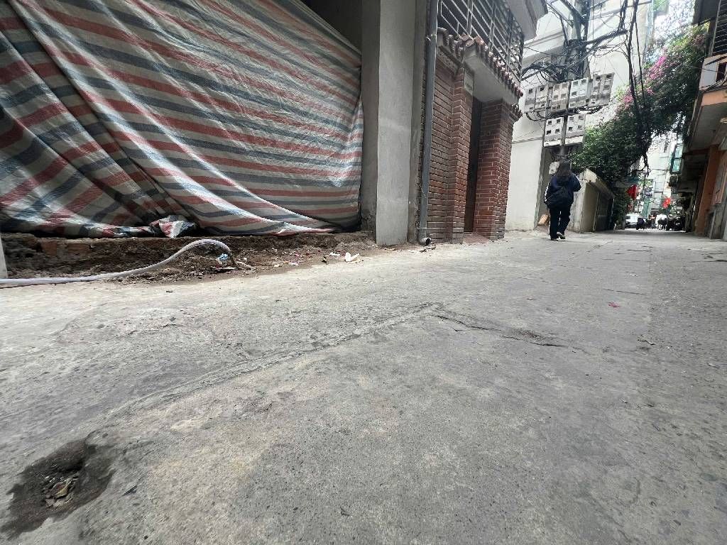 Bán nhà Nguyễn An Ninh - diện tích 40m2 6 tầng - Ô tô vào - giá 11,8 tỷ