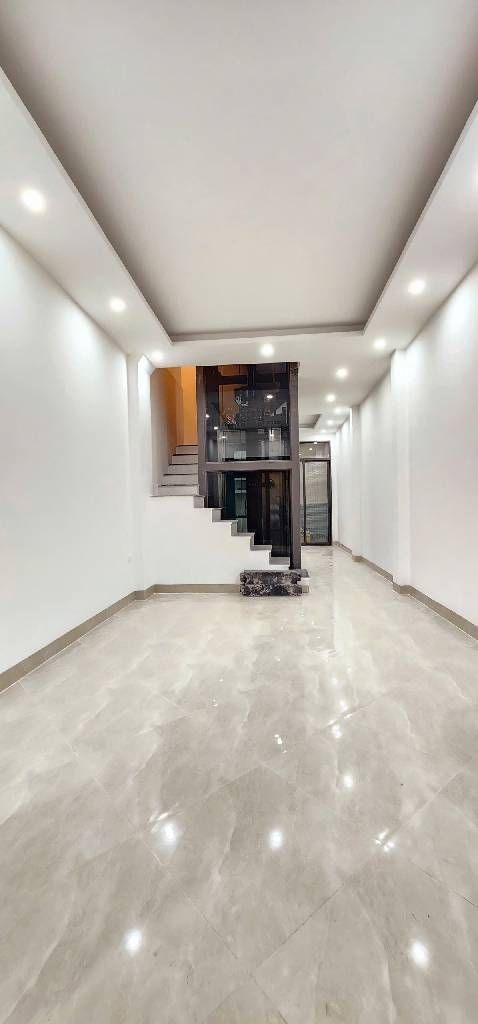 Bán nhà Đê Trần Khát Chân - diện tích 42.1m2 5 tầng - thang máy, gần ô tô - giá 11,95 tỷ