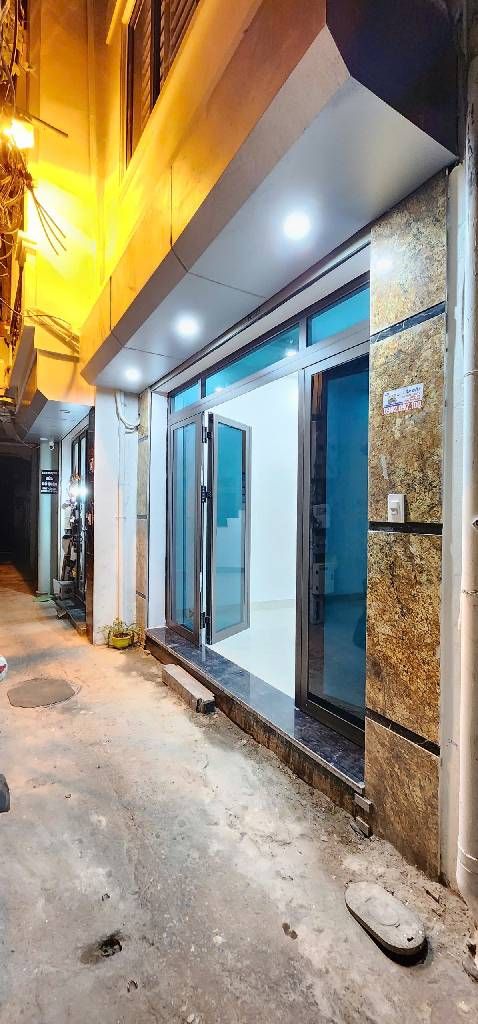 Bán nhà Đê Trần Khát Chân - diện tích 42.1m2 5 tầng - thang máy, gần ô tô - giá 11,95 tỷ