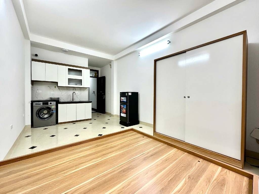 Bán nhà Tân Mai - diện tích 65.4m2 5 tầng - Ô TÔ TRÁNH 10M - THANG MÁY - giá 18,8 tỷ