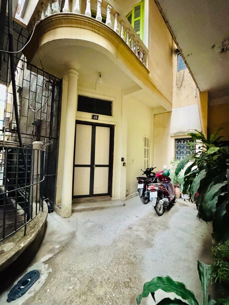 Bán nhà Thọ Lão - diện tích 40m2 4 tầng - Lô góc 3 mặt thoáng - giá 12 tỷ