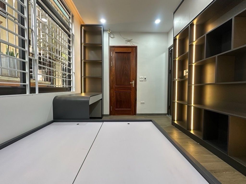 Bán nhà Gốc Đề - diện tích 40.5m2 4 tầng - Gần ô tô - giá 9,8 tỷ