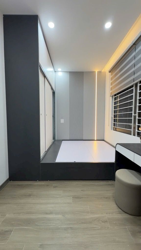 Bán nhà Gốc Đề - diện tích 40.5m2 4 tầng - Gần ô tô - giá 9,8 tỷ