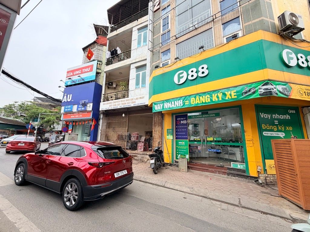 Bán nhà Đê La Thành - diện tích 17,4m2 5 tầng - Mặt phố, vỉa hè kinh doanh - giá 10,8 tỷ