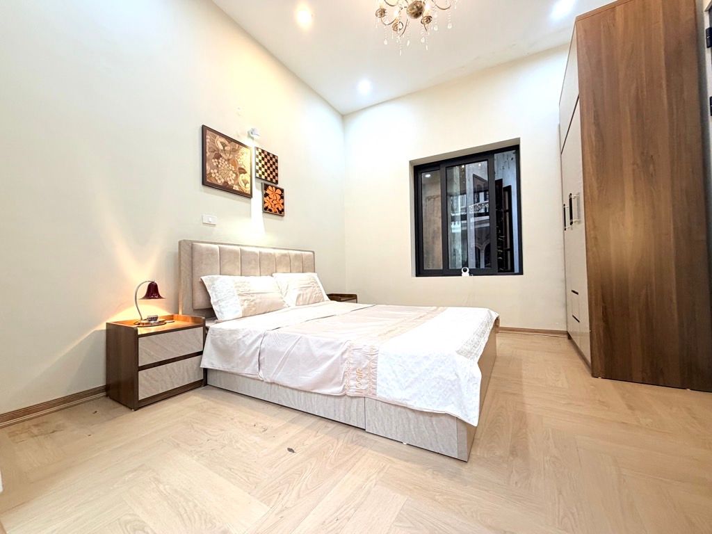 Bán nhà Lò Đúc - diện tích 27m2 4 tầng - Ô tô nhỏ vào tận nơi - giá 9,5 tỷ