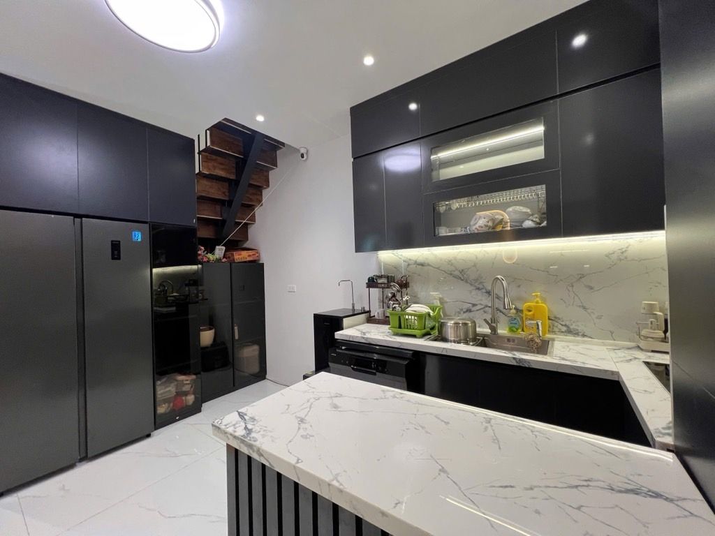 Bán nhà Yên Lãng - diện tích 37,4m2 1 tầng - Duplex 2 tầng - giá 5,7 tỷ