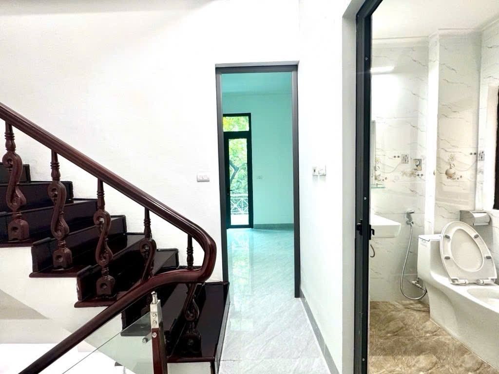 Bán nhà Vương Thừa Vũ - diện tích 36.2m2 4 tầng - ÔTÔ ĐỖ CỬA - giá 14,5 tỷ