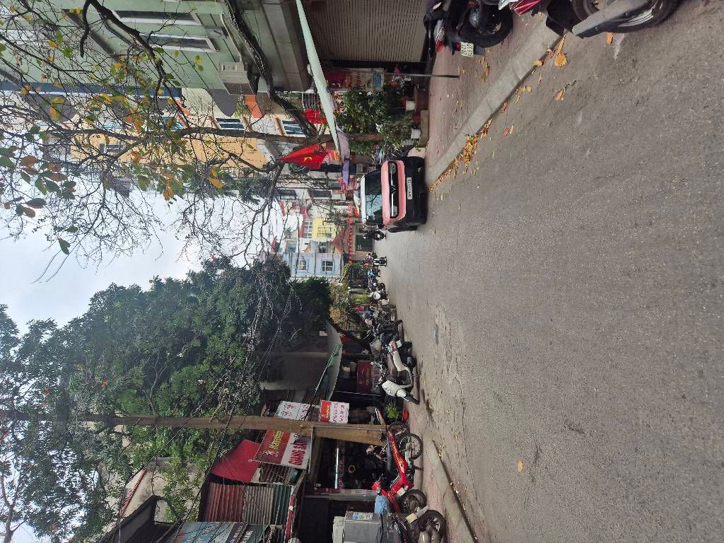 Bán nhà Tôn Đức Thắng - diện tích 22m2 1 tầng - ô tô chạy qua tòa nhà - giá 3,5 tỷ