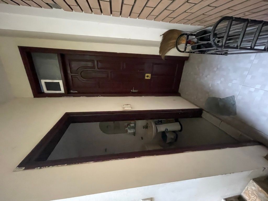 Bán nhà Nguyễn Trãi - diện tích 50m2 5 tầng - Gara ô tô, ngõ ô tô tải - giá 19 tỷ