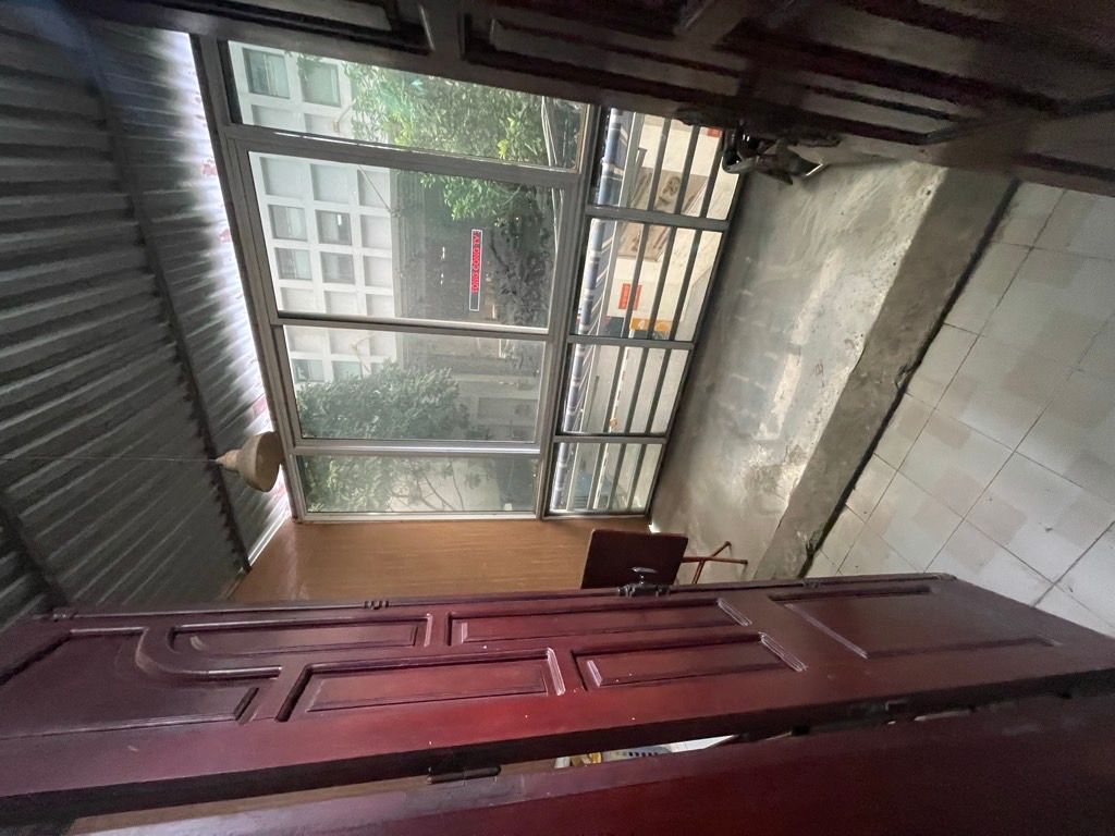 Bán nhà Nguyễn Trãi - diện tích 50m2 5 tầng - Gara ô tô, ngõ ô tô tải - giá 19 tỷ