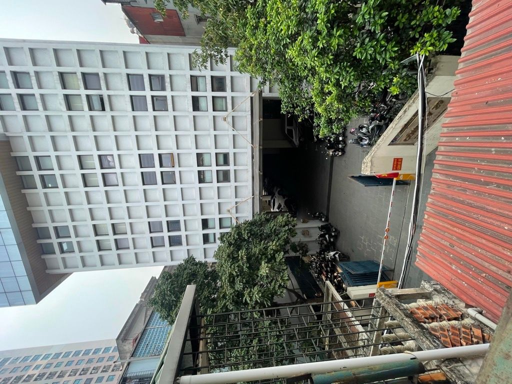 Bán nhà Nguyễn Trãi - diện tích 50m2 5 tầng - Gara ô tô, ngõ ô tô tải - giá 19 tỷ