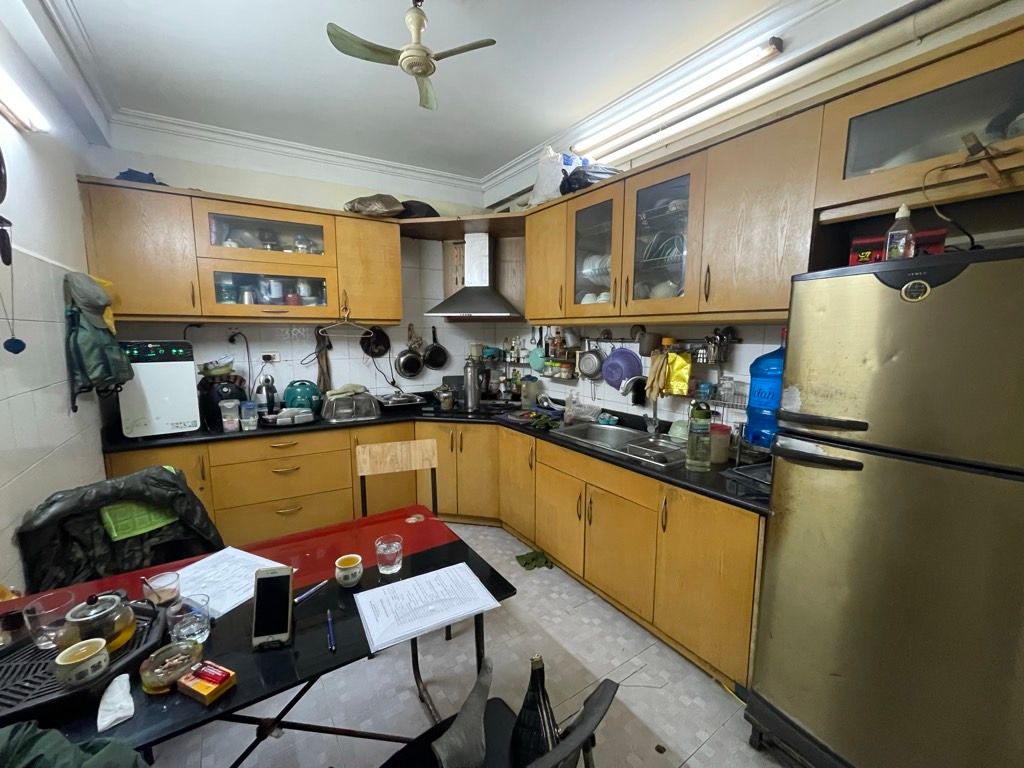 Bán nhà Nguyễn Trãi - diện tích 50m2 5 tầng - Gara ô tô, ngõ ô tô tải - giá 19 tỷ