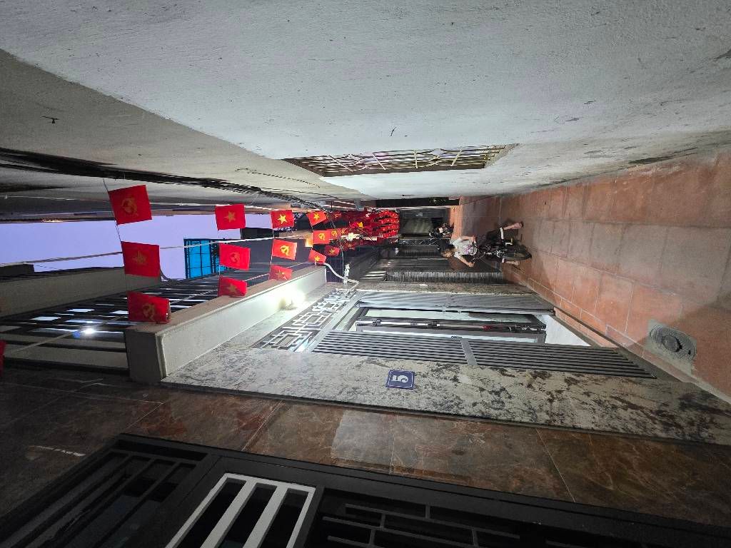 Bán nhà Tân Mai - diện tích 32.9m2 4 tầng - gần ô tô - giá 4,65 tỷ