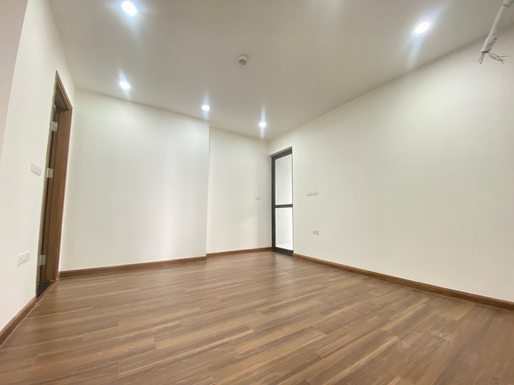 Bán nhà Trần Hoà - diện tích 95m2 11 tầng - Chung cư lô góc, 3 ngủ 2 WC - giá 7,8 tỷ