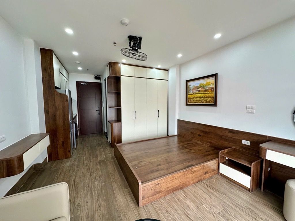 Bán nhà Ngõ chợ khâm Thiên - diện tích 46m2 7 tầng - Ô tô kinh doanh - giá 23,8 tỷ