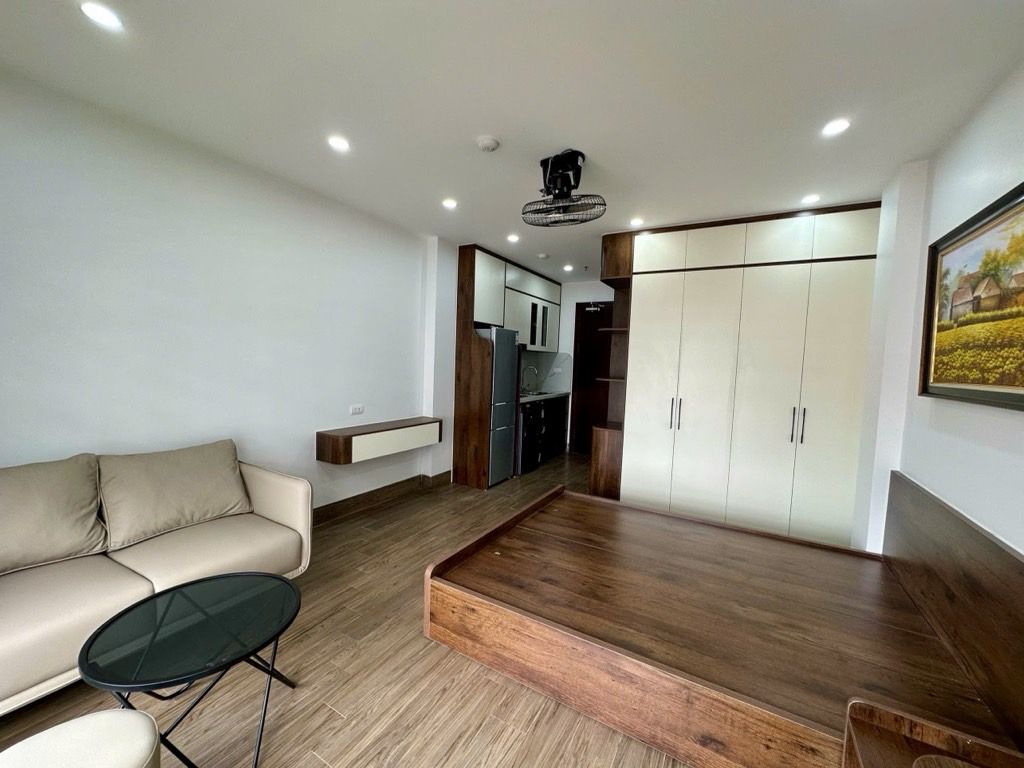 Bán nhà Ngõ chợ khâm Thiên - diện tích 46m2 7 tầng - Ô tô kinh doanh - giá 23,8 tỷ