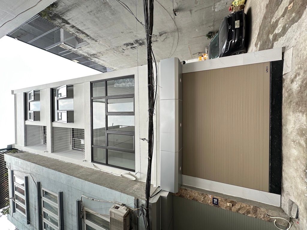 Bán nhà Nguyễn Khoái - diện tích 38m2 4 tầng - ô tô vào nhà - giá 8,3 tỷ