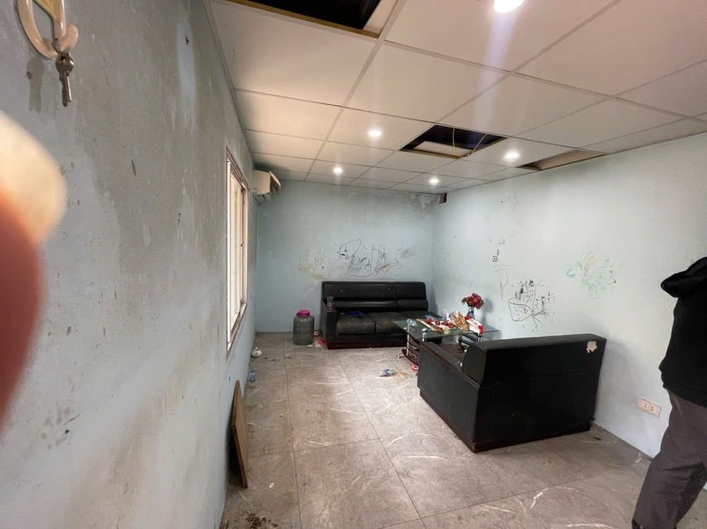 Bán nhà Nguyễn Trãi - diện tích 44.3m2 1 tầng - Ngõ thông - giá 5,8 tỷ