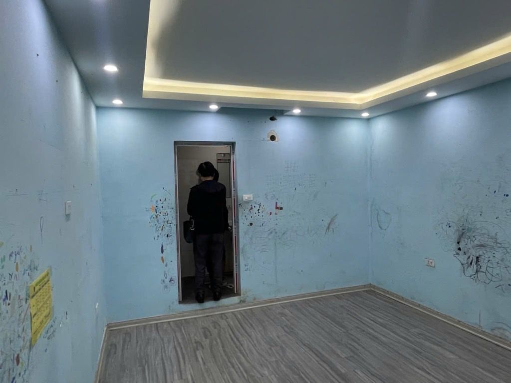 Bán nhà Nguyễn Trãi - diện tích 44.3m2 1 tầng - Ngõ thông - giá 5,8 tỷ