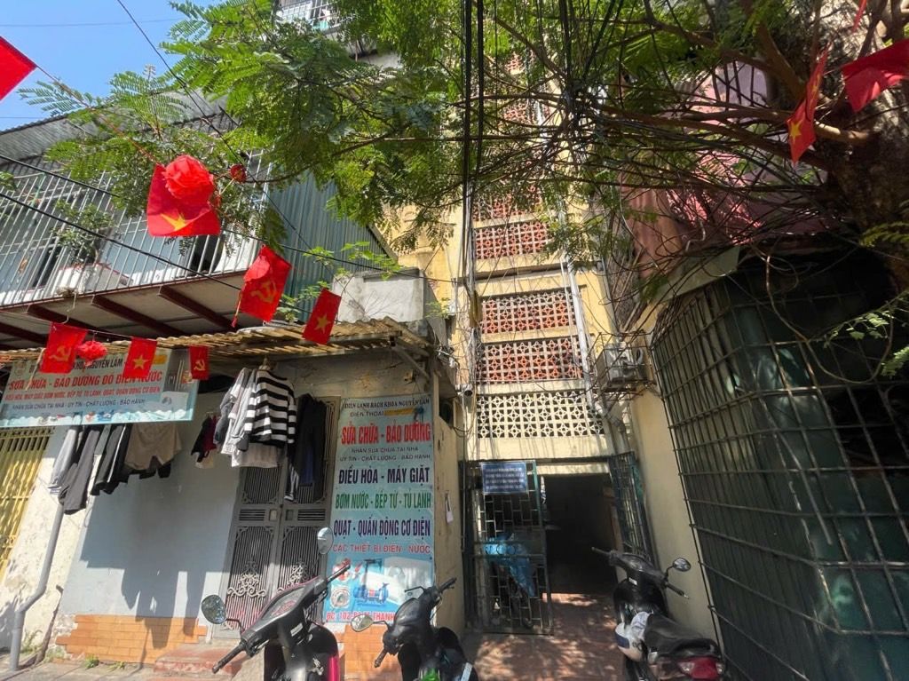 Bán nhà Nguyễn Trãi - diện tích 44.3m2 1 tầng - Ngõ thông - giá 5,8 tỷ