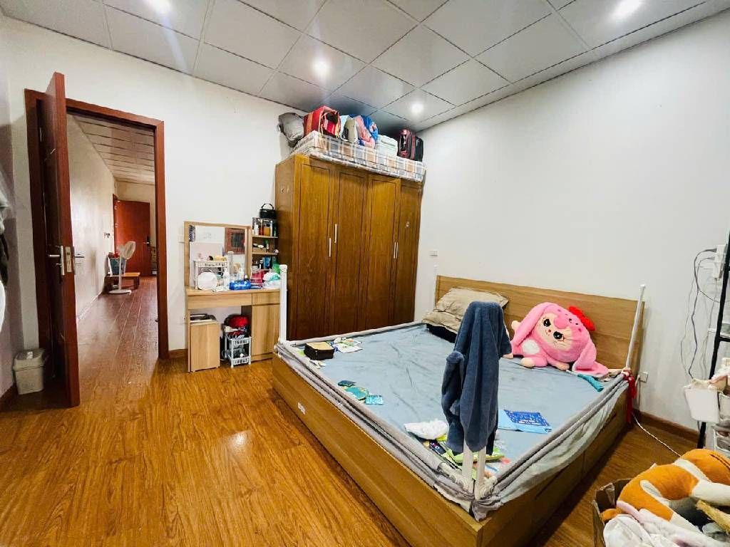 Bán nhà Nguyễn Chí Thanh - diện tích 44,2m2 1 tầng - ô tô đỗ cửa - giá 5,6 tỷ