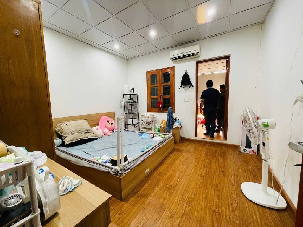 Bán nhà Nguyễn Chí Thanh - diện tích 44,2m2 1 tầng - ô tô đỗ cửa - giá 5,6 tỷ