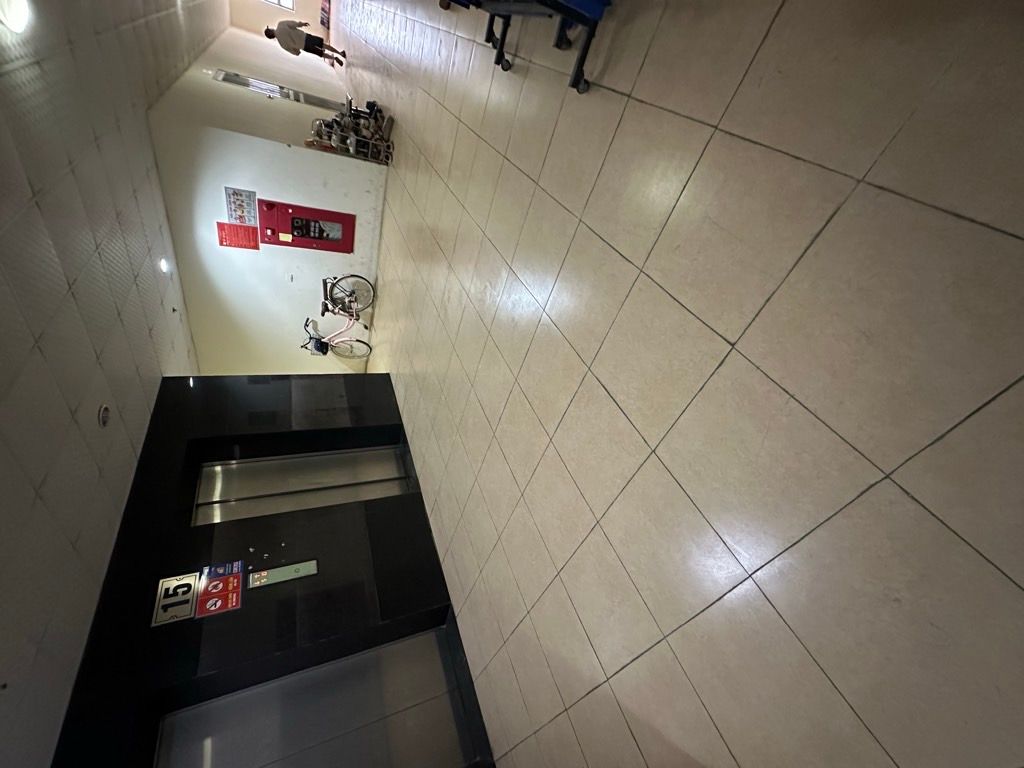 Bán nhà Khương Đình - diện tích 66m2 15 tầng - Lô góc - giá 5,7 tỷ