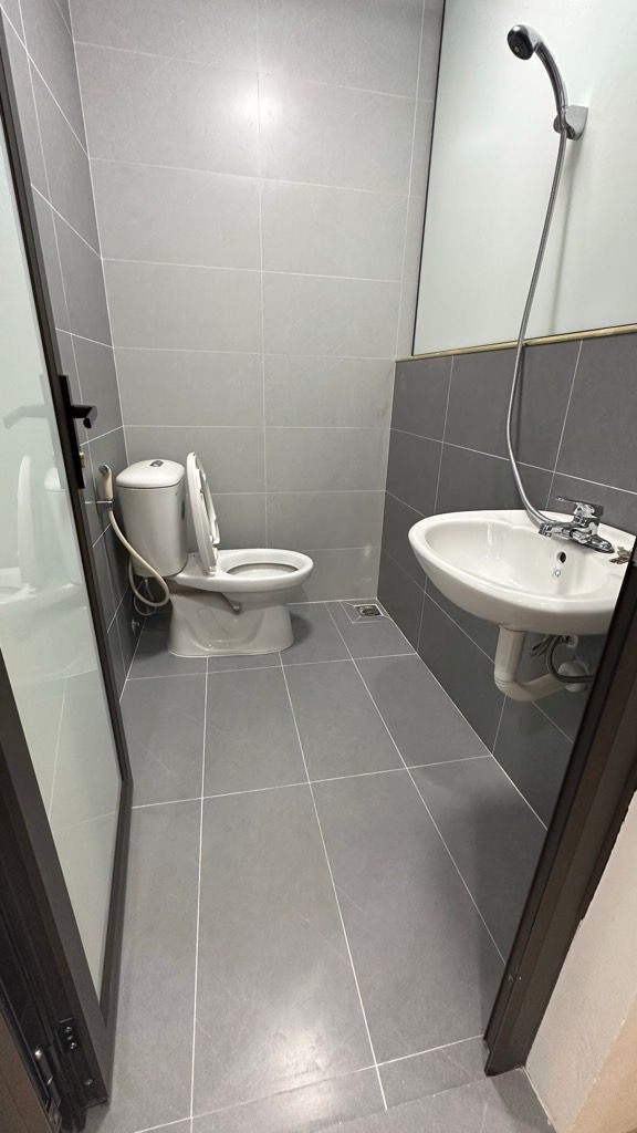 Bán nhà Khương Đình - diện tích 66m2 15 tầng - Lô góc - giá 5,7 tỷ