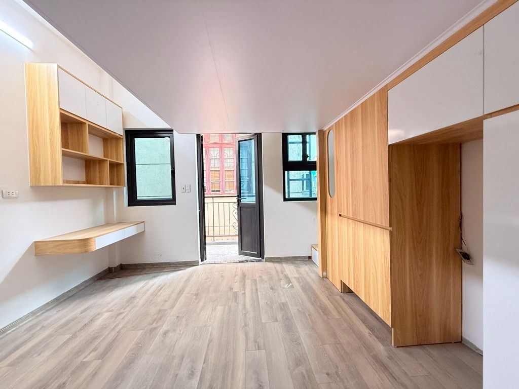 Bán nhà Ngõ Thịnh Quang - diện tích 49,7m2 5 tầng - Chung cư mini, 9 phòng - giá 14,2 tỷ