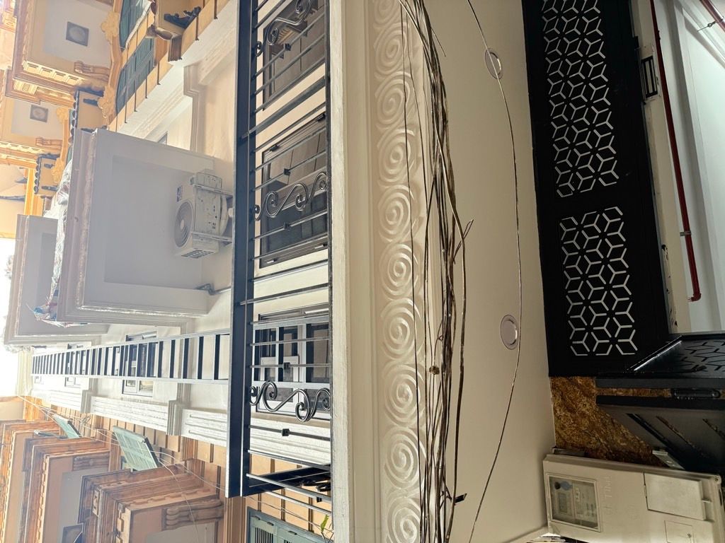 Bán nhà Ngõ Thịnh Quang - diện tích 49,7m2 5 tầng - Chung cư mini, 9 phòng - giá 14,2 tỷ