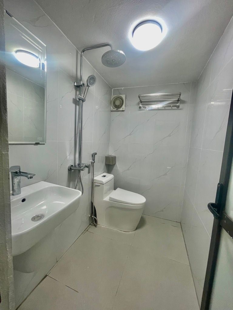 Bán nhà Ngõ Trại Cá - diện tích 62,4m2 7 tầng - Thang máy - giá 18,2 tỷ