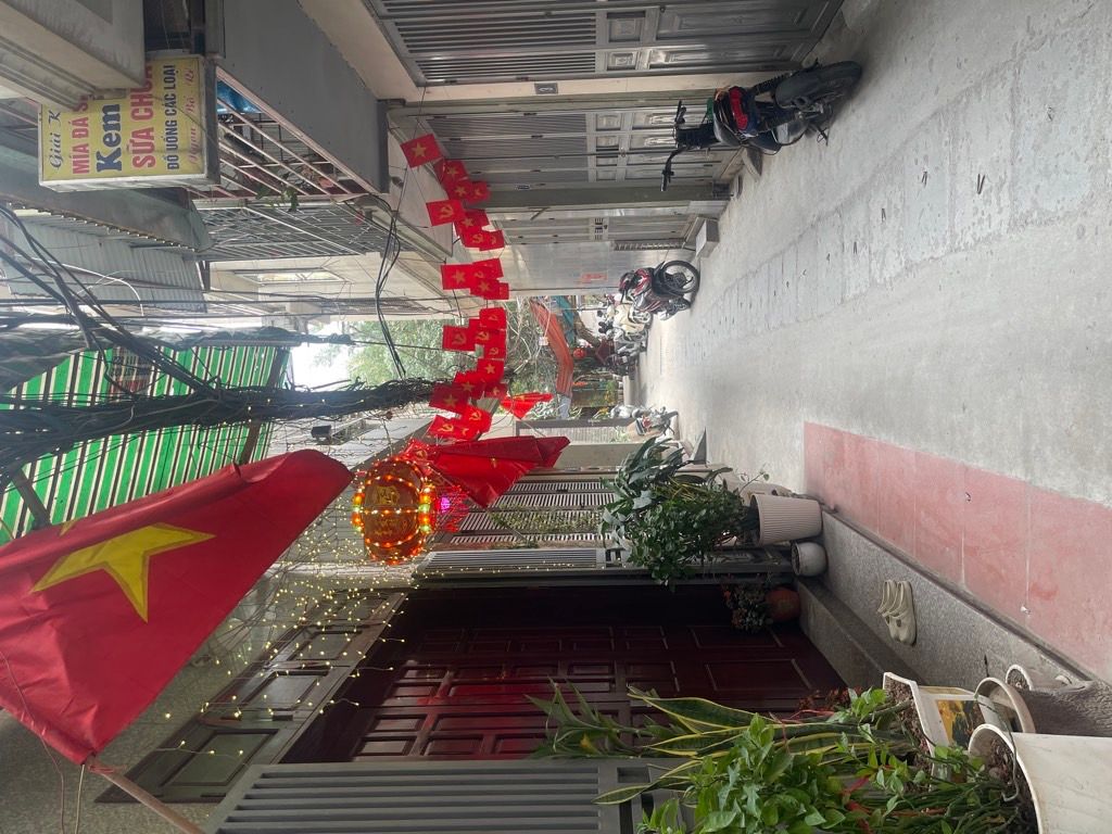 Bán nhà Ngõ Trại Cá - diện tích 62,4m2 7 tầng - Thang máy - giá 18,2 tỷ