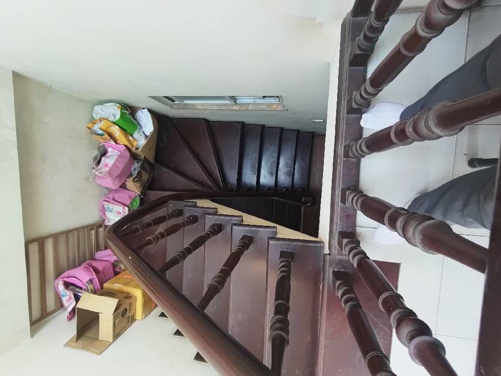 Bán nhà Lê Duẩn - diện tích 39.1m2 4 tầng - MẶT PHỐ KINH DOANH TẤP NẬP - giá 19,8 tỷ