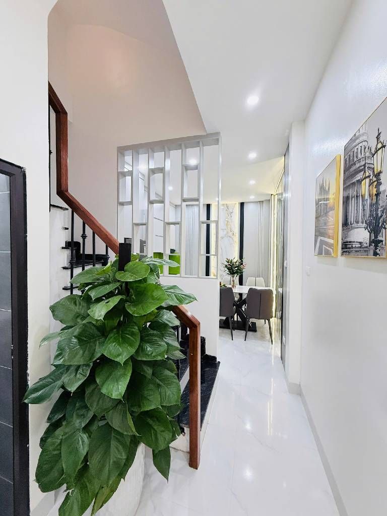 Bán nhà Hồng Mai - diện tích 40m2 4 tầng - Lô góc - giá 9,5 tỷ