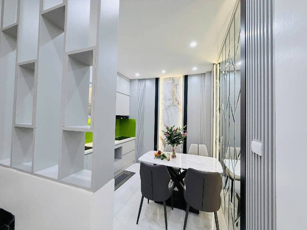 Bán nhà Hồng Mai - diện tích 40m2 4 tầng - Lô góc - giá 9,5 tỷ