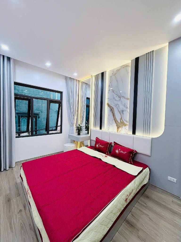 Bán nhà Hồng Mai - diện tích 40m2 4 tầng - Lô góc - giá 9,5 tỷ