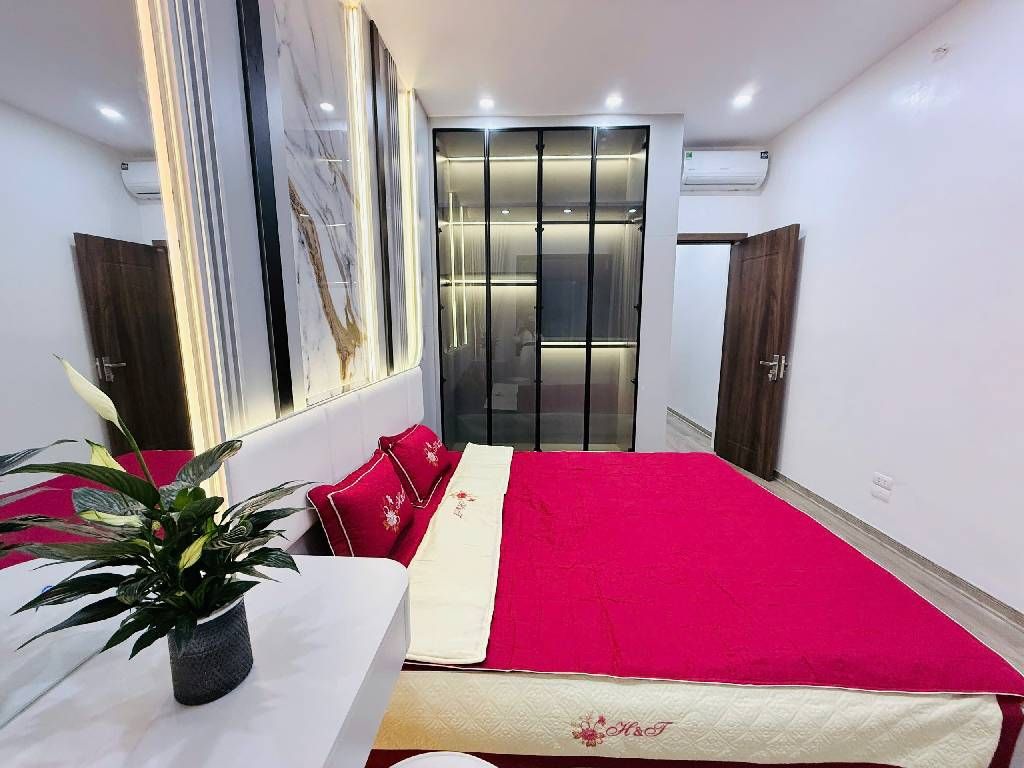 Bán nhà Hồng Mai - diện tích 40m2 4 tầng - Lô góc - giá 9,5 tỷ