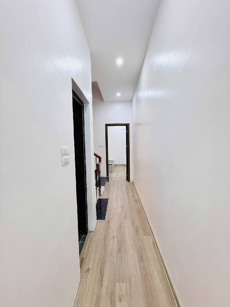 Bán nhà Hồng Mai - diện tích 40m2 4 tầng - Lô góc - giá 9,5 tỷ