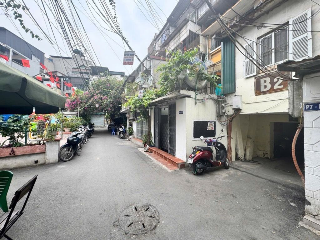 Bán nhà Văn Chương - diện tích 45m2 4 tầng - Ô tô đỗ dưới tòa - giá 3,3 tỷ