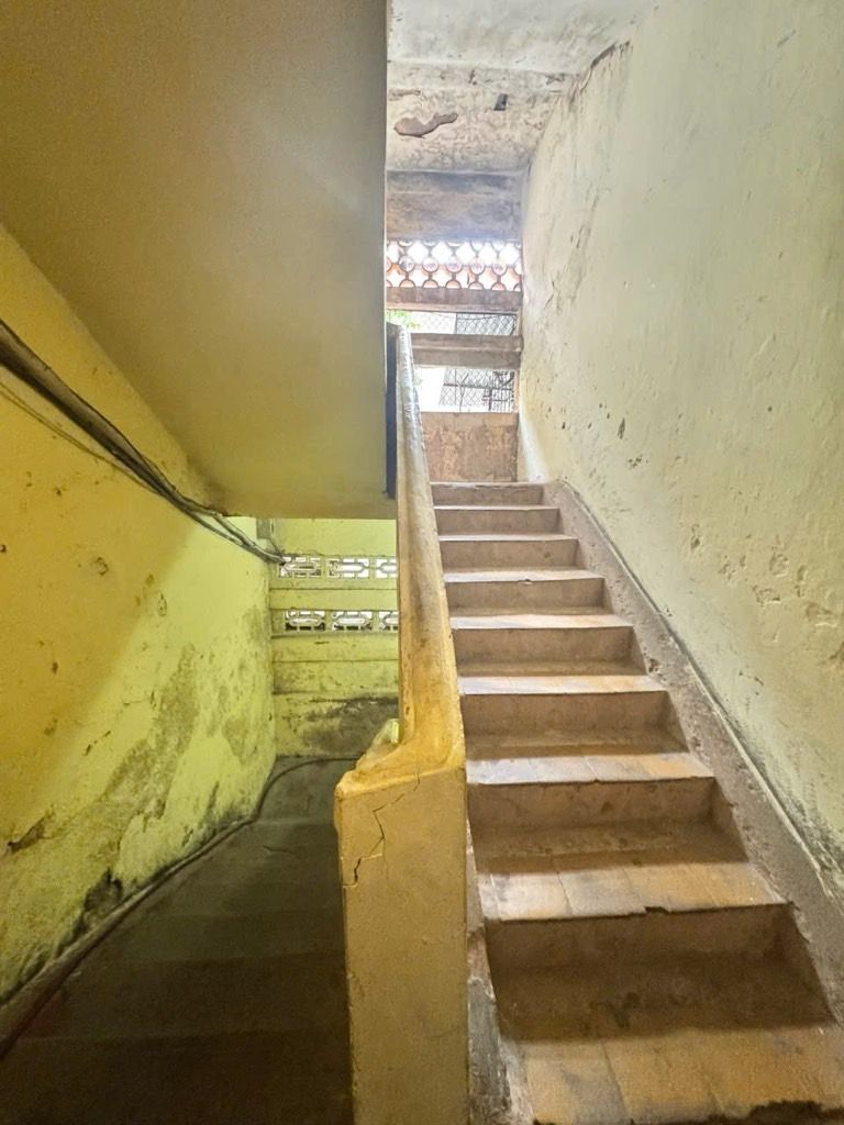 Bán nhà Văn Chương - diện tích 45m2 4 tầng - Ô tô đỗ dưới tòa - giá 3,3 tỷ